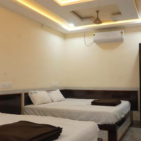 Sri Vasavi Residency Hotel Rameshwaram Ngoại thất bức ảnh