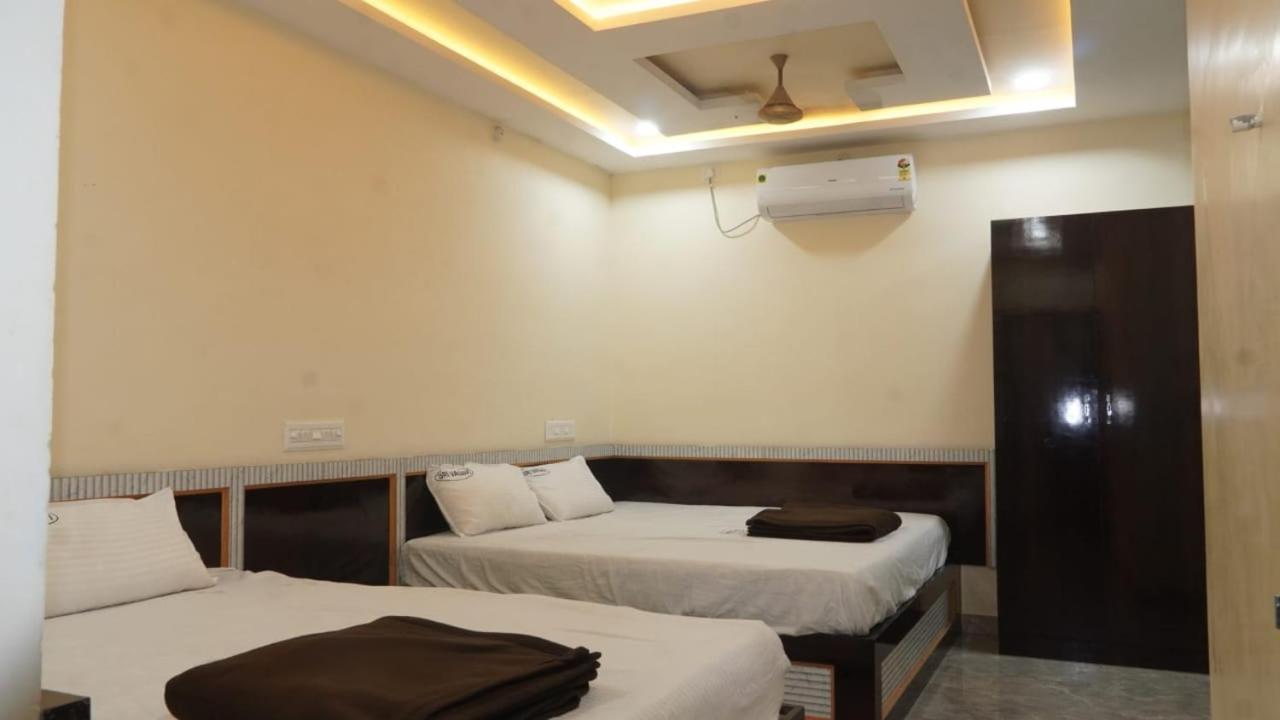 Sri Vasavi Residency Hotel Rameshwaram Ngoại thất bức ảnh